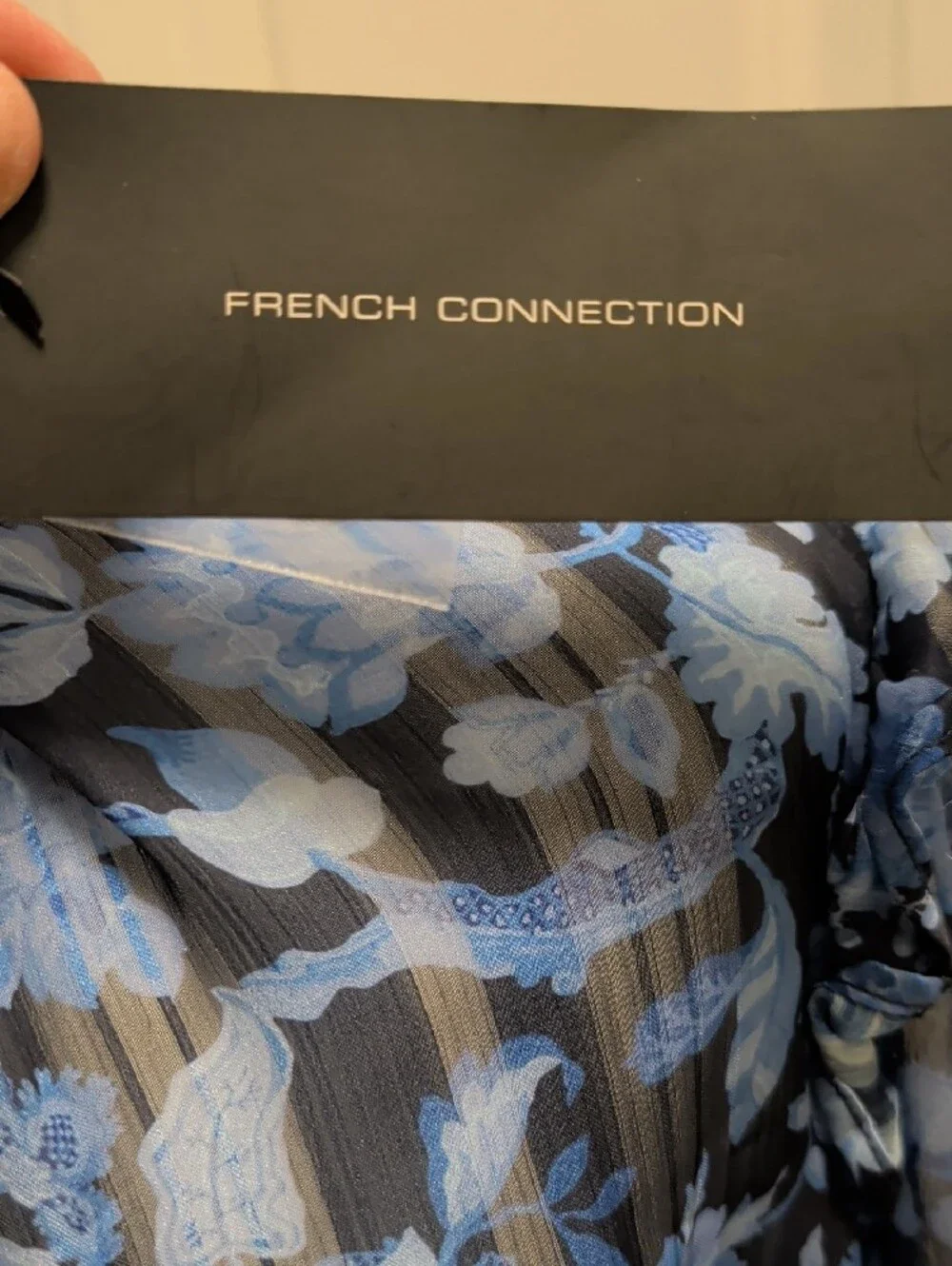 French Connection NWT Size 2  Blue Floral Sheer Long-Sleeve Blouse - Picture 3 of 10